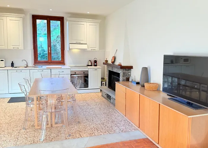 アパート Fedis - Along The Scenic Greenway *