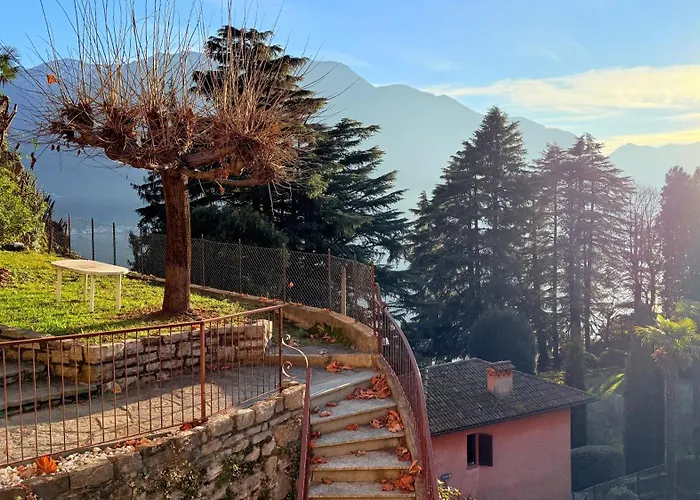 Fedis - Along The Scenic Greenway アパート