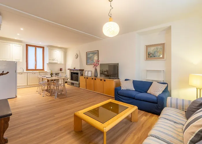 Fedis - Along The Scenic Greenway Apartamento